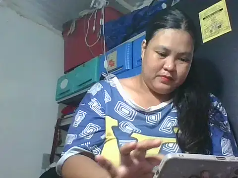 iloveshiritheslut online show from 11-25-25, 02:44