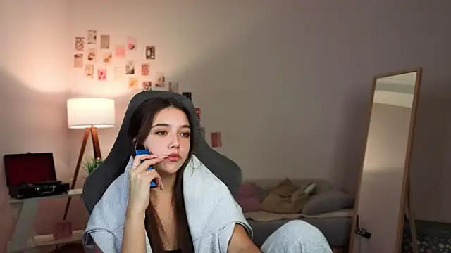 Vexorine online show from 12-15-25, 06:56