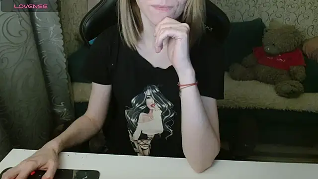 Snapshot of __Katherine___ chatting on 11-20-25, 09:03 Katherine online show from 11-20-25, 09:03