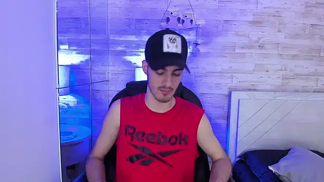 Emir Ozan  online show from 02-10-26, 07:40