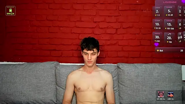 Snapshot of Adam_Porrter chatting on 07-12-26, 06:04 Adam Porrter online show from 07-12-26, 06:04
