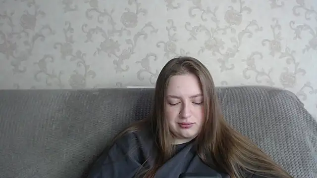 Snapshot of GirlPlayer chatting on 05-16-26, 02:41 GirlPlayer online show from 05-16-26, 02:41