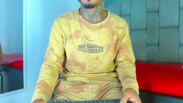 Hot Latino x online show from 03-27-26, 12:38