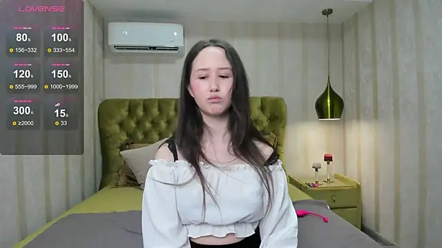 MonicaSway online show from 11-28-25, 03:25