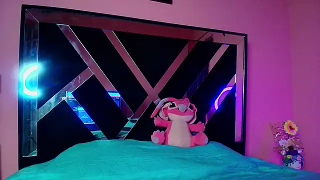 Venus2357 online show from 03-16-26, 05:44