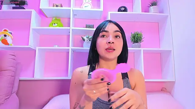 kittyMelvis online show from 12-02-25, 11:37