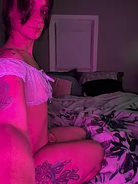 LexiLuxi online show from 11-27-25, 04:14