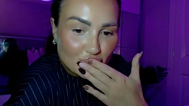 Ruby brooksxo online show from 12-18-25, 09:32