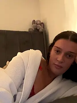 Snapshot of Kerysmae chatting on 11-26-25, 07:59 Kerysmae online show from 11-26-25, 07:59