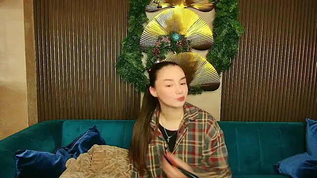 Amber Bond online show from 01-11-26, 05:56