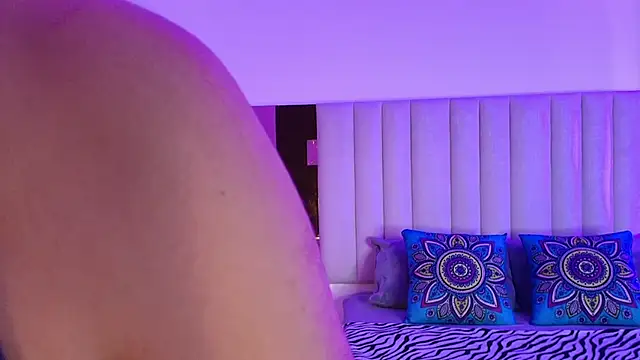 Mara Wolf01 online show from 12-04-25, 08:17