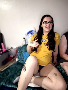 LaylaLucis online show from 04-03-26, 03:48