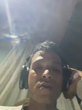 Snapshot of Gzinho69ik chatting on 07-15-26, 02:17 Gzinho69ik online show from 07-15-26, 02:17
