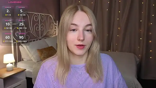 Snapshot of Shy_Polly chatting on 05-19-26, 12:05 Shy Polly online show from 05-19-26, 12:05