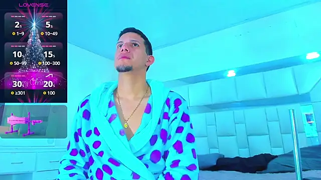 Sebastian Smith   online show from 12-20-25, 11:06