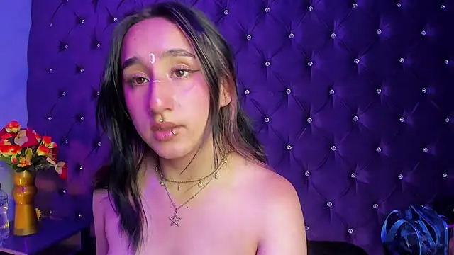 CharlotteStuart online show from 04-08-26, 04:01