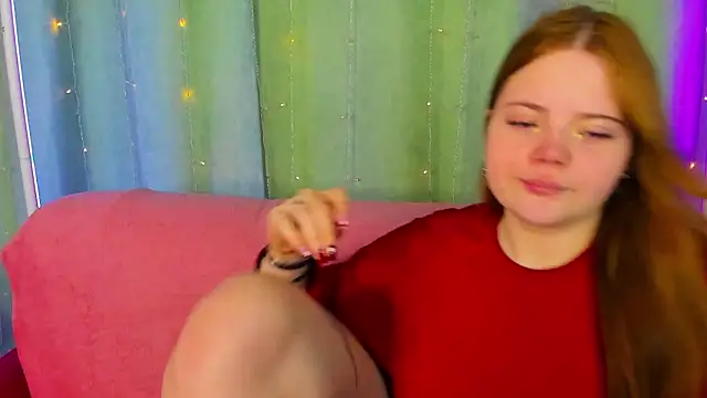 KellyFiery online show from 04-05-26, 08:22