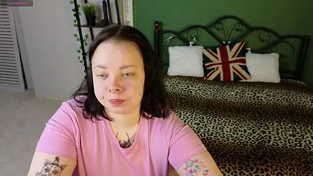 Vlada vv online show from 04-17-26, 06:16