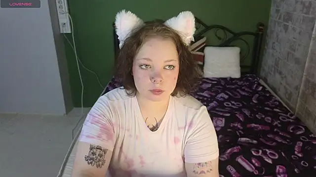 Snapshot of Vlada_vv chatting on 06-28-26, 03:56 Vlada vv online show from 06-28-26, 03:56
