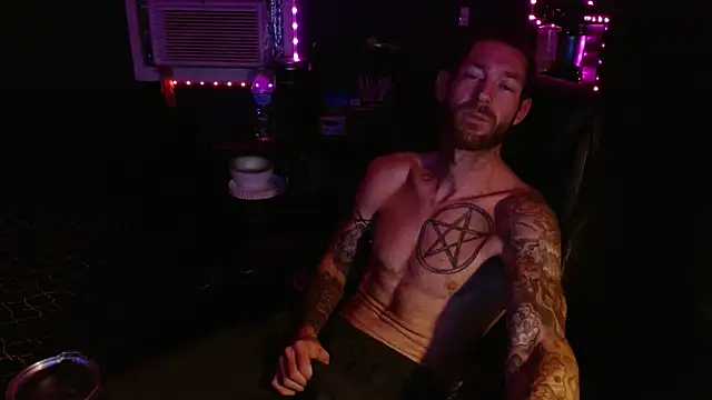 Snapshot of KingCole2390 chatting on 02-18-26, 07:48 KingCole2390 online show from 02-18-26, 07:48