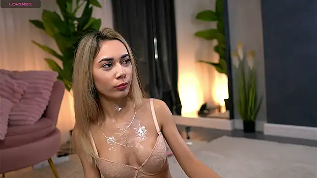 AishleyBee online show from 01-10-26, 11:56