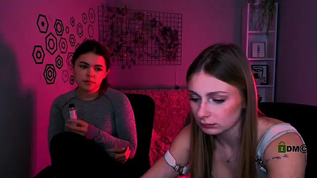 maddycats online show from 11-30-25, 02:43