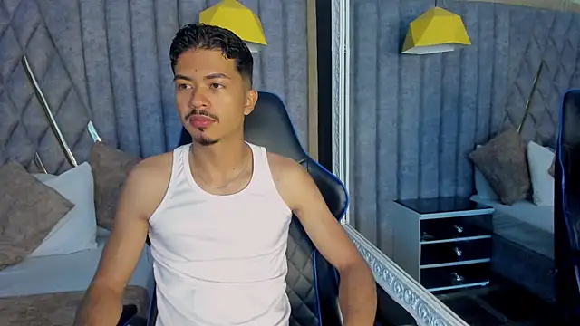 Snapshot of NicolaiKarav chatting on 12-01-25, 12:10 NicolaiKarav online show from 12-01-25, 12:10