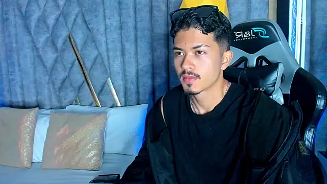 Snapshot of NicolaiKarav chatting on 01-13-26, 11:48 NicolaiKarav online show from 01-13-26, 11:48