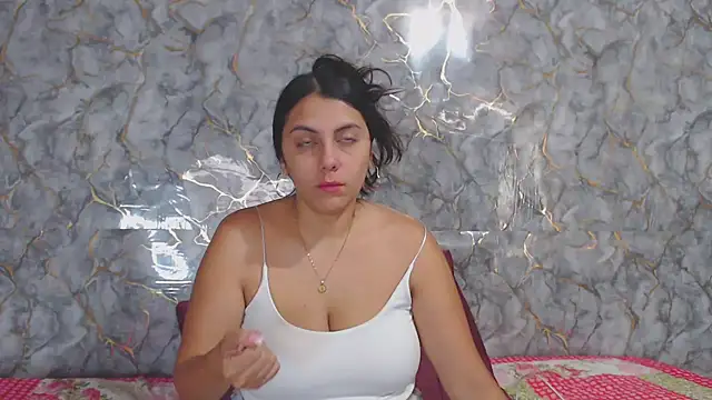 miarouse1531 online show from 04-18-26, 04:55