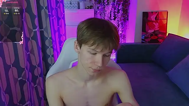 cuMte boy online show from 05-17-26, 01:36