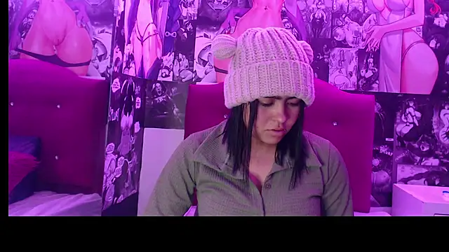 mia violet8 online show from 11-30-25, 11:09