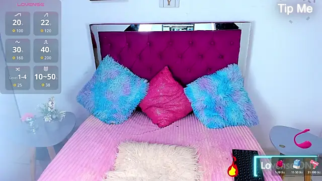 Samantha  F W online show from 02-23-26, 09:34