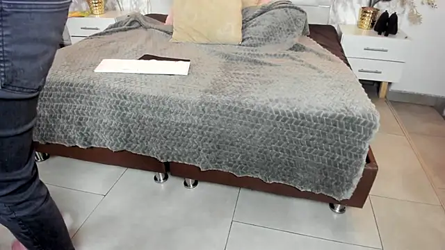 Mysterius Woman online show from 03-12-26, 01:06