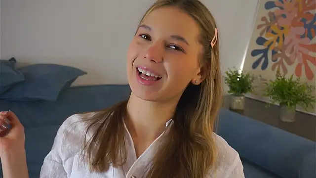 AmparoCilek online show from 02-13-26, 06:26