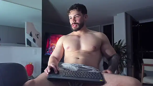 Valenthino Salvatore online show from 04-06-26, 04:46