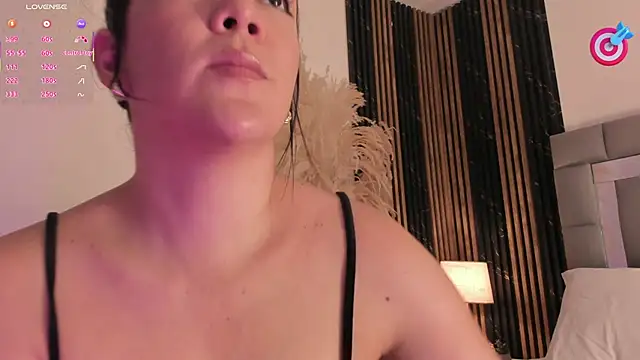 amaia santini online show from 04-08-26, 06:52