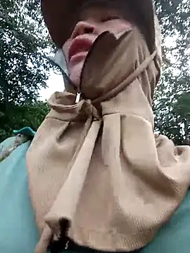 Snapshot of nangmo chatting on 12-02-25, 12:27 nangmo online show from 12-02-25, 12:27