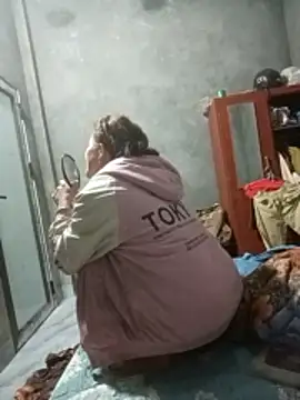 Snapshot of nangmo chatting on 01-15-26, 12:32 nangmo online show from 01-15-26, 12:32