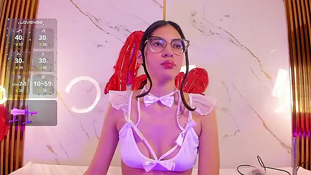 Snapshot of VanessaBoch chatting on 02-16-26, 07:43 VanessaBoch online show from 02-16-26, 07:43