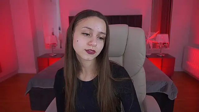 TinyNatalie online show from 02-08-26, 08:56