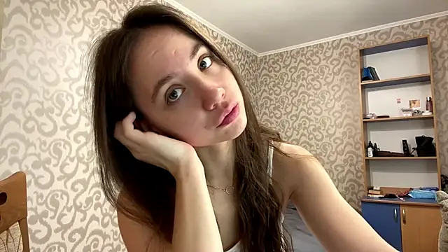 ChandaApplin online show from 12-22-25, 08:22