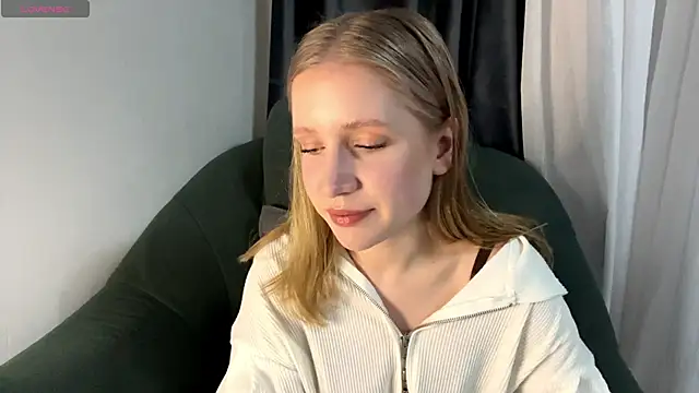 Alice meow15 online show from 12-15-25, 08:24