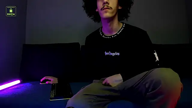 Dilan Wolfe online show from 12-19-25, 05:20