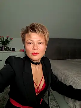 Snapshot of SubByChoice chatting on 11-22-25, 03:44 SubByChoice online show from 11-22-25, 03:44