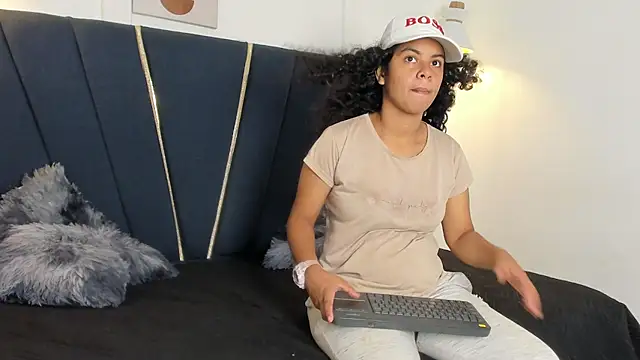 naomi x0 online show from 03-04-26, 01:17