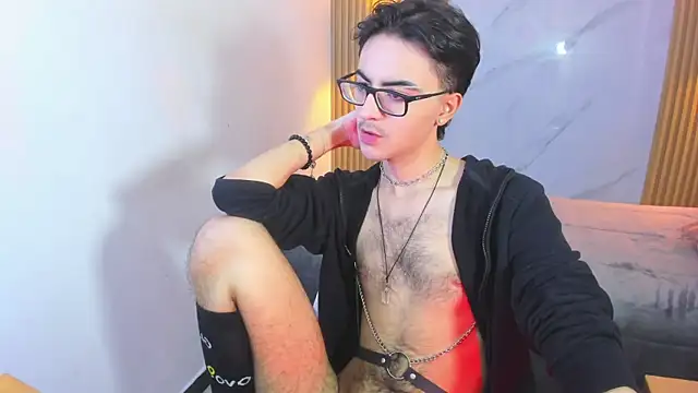 Im Dayros online show from 12-15-25, 03:33