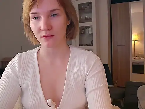 Snapshot of CatchVi chatting on 04-07-26, 06:30 CatchVi online show from 04-07-26, 06:30