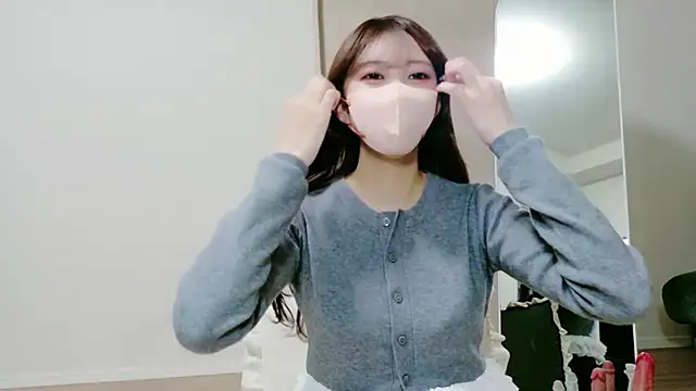 alicechan v online show from 06-19-26, 11:25