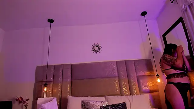 Snapshot of Ambar85 chatting on 02-04-26, 03:12 Ambar85 online show from 02-04-26, 03:12