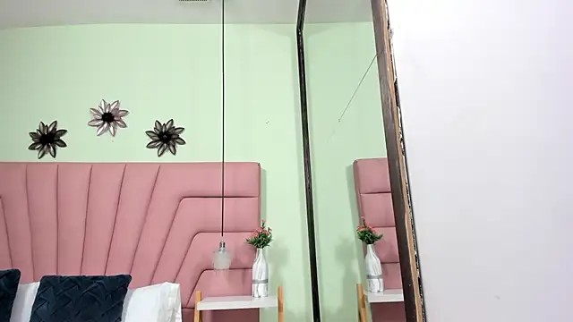 Snapshot of Ambar85 chatting on 03-02-26, 11:06 Ambar85 online show from 03-02-26, 11:06